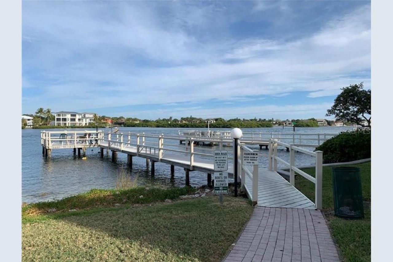 Siesta Key Escape Ground Floor Steps To Heated Pool And Free Trolley Apartment Ngoại thất bức ảnh