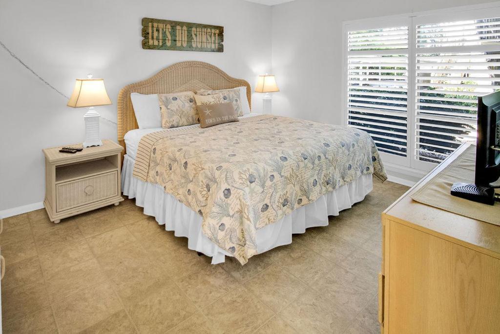 Siesta Key Escape Ground Floor Steps To Heated Pool And Free Trolley Apartment Ngoại thất bức ảnh